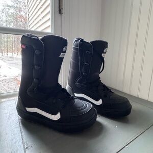 Vans Hi-Standard Black & Gum Linerless Snowboard Boots 2023
